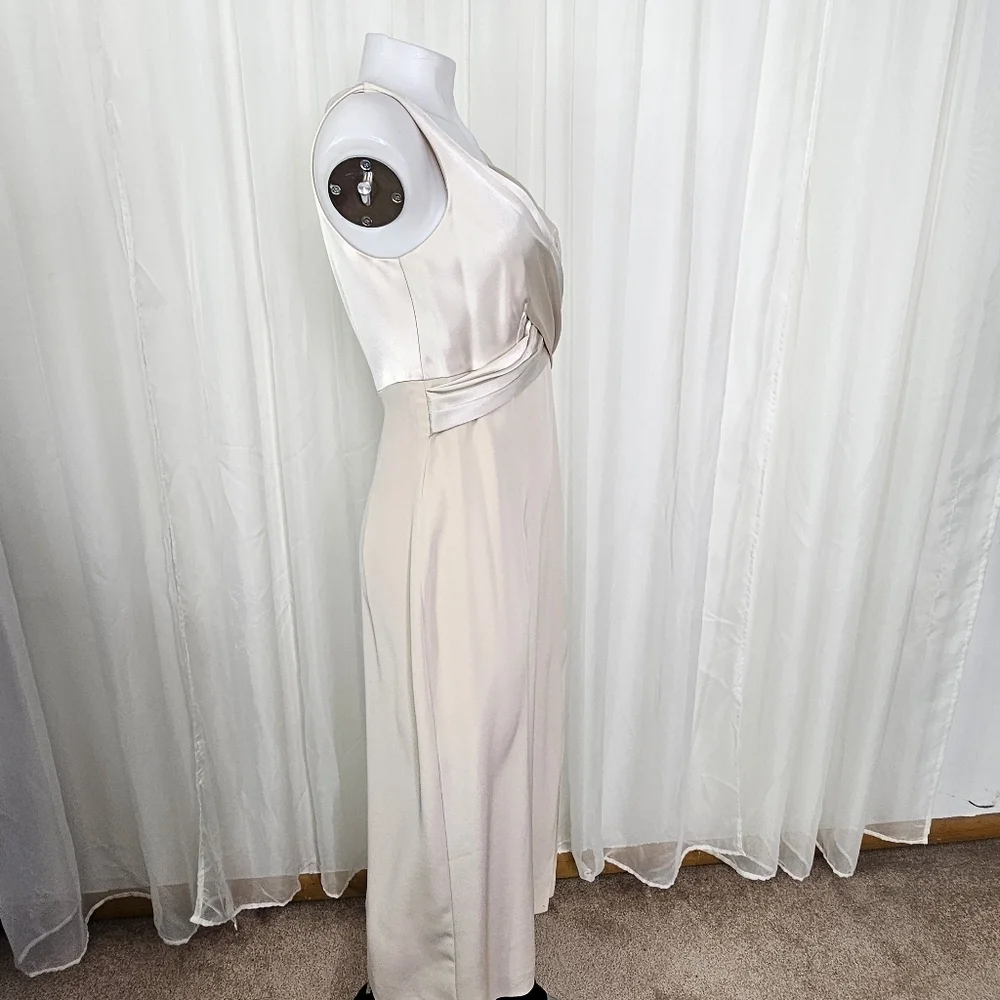Tahari beige ivory